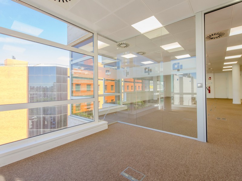 Edificio de Oficinas Julián Camarillo, 29