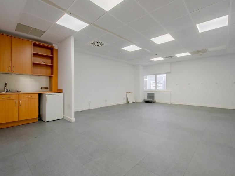 Edificio de Oficinas Julián Camarillo, 29